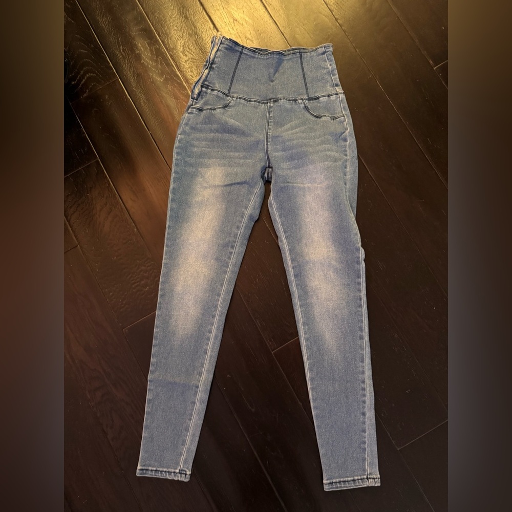 SHEIN highrise jeans size 26